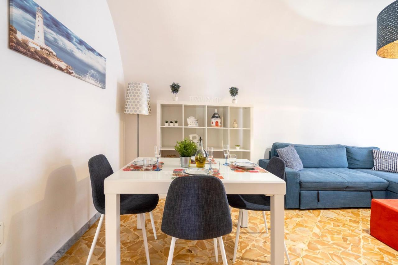 Vico II Terrace Apartment A Step From Piazza Roma Martina Franca Exterior photo
